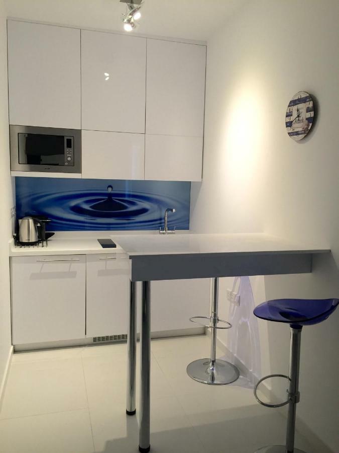 Modern Seaview Beach Studio Limassol Extérieur photo