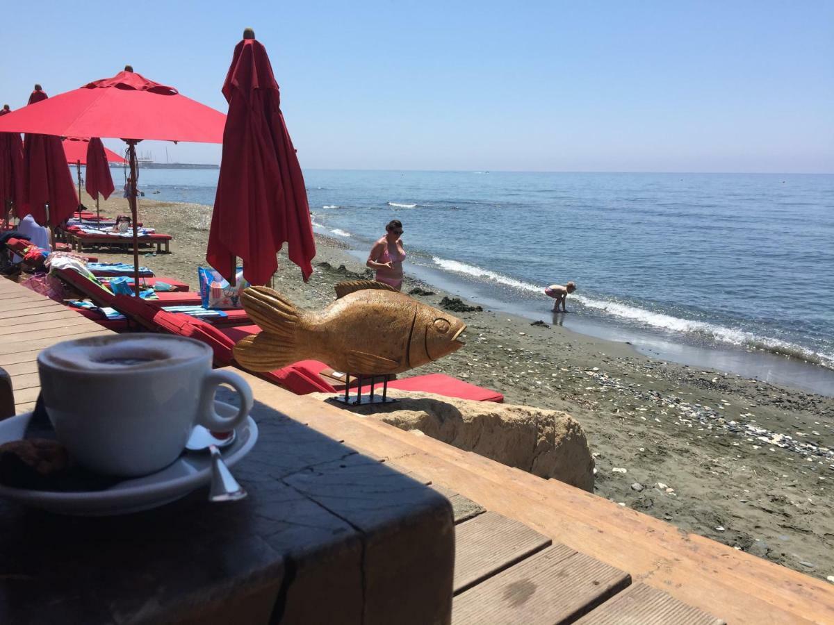 Modern Seaview Beach Studio Limassol Extérieur photo