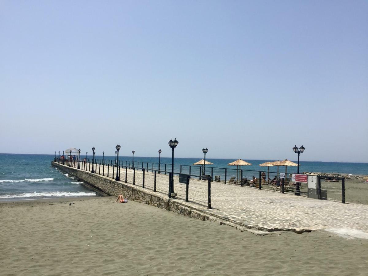 Modern Seaview Beach Studio Limassol Extérieur photo